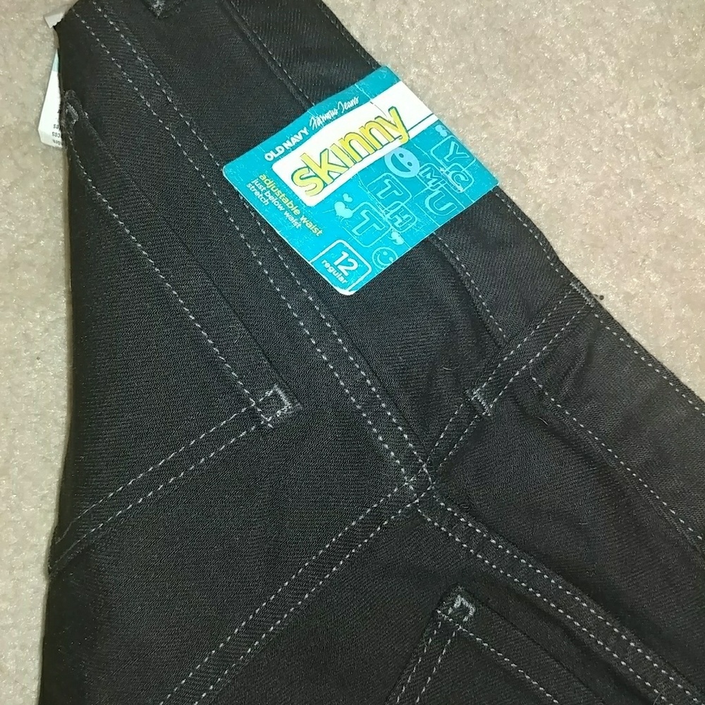 Girl's skinny jeans